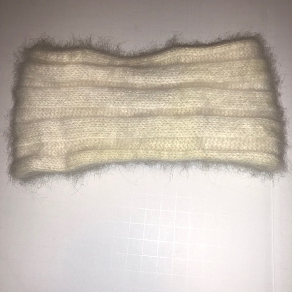 Ladies Angora head warmer winter wear - Picture 2 of 3